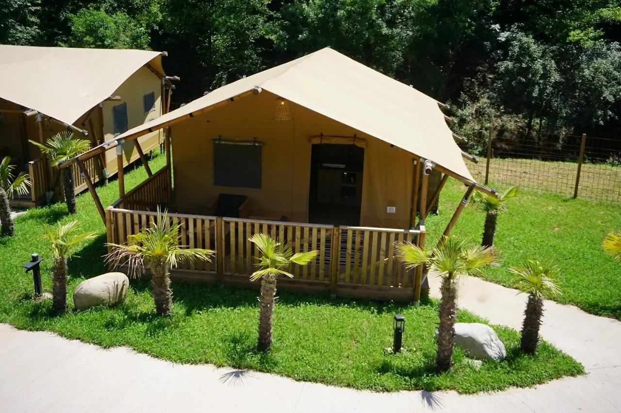 Can Bora Lodges Las Serras