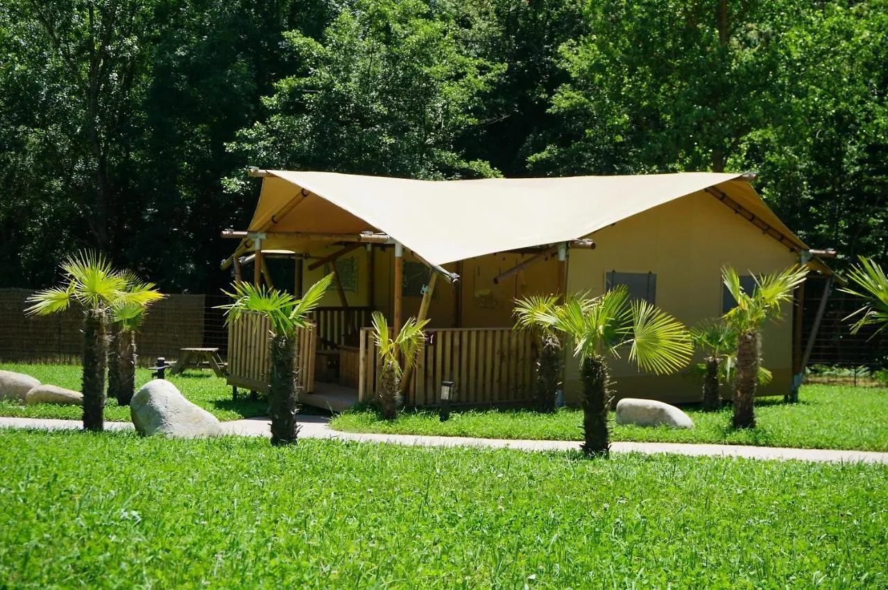 Can Bora Lodges Las Serras