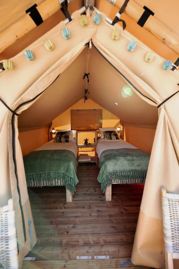 Can Bora Lodges Las Serras