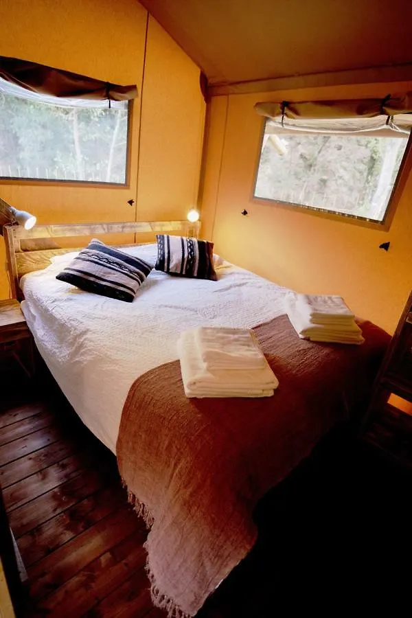 Glamping Can Bora Lodges Las Serras