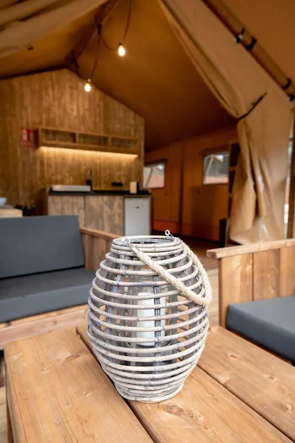 Glamping Can Bora Lodges Las Serras 0*,  إسبانيا