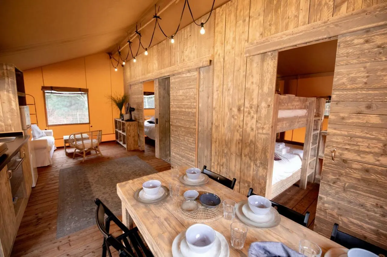 Glamping Can Bora Lodges Las Serras