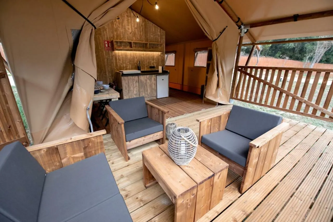 Can Bora Lodges Las Serras