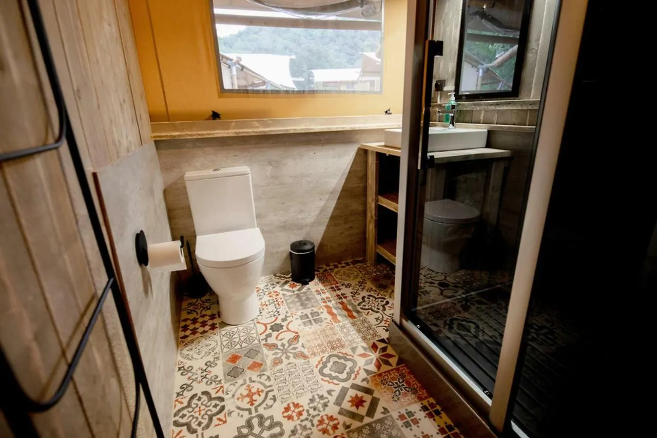 Glamping Can Bora Lodges Las Serras 0*,