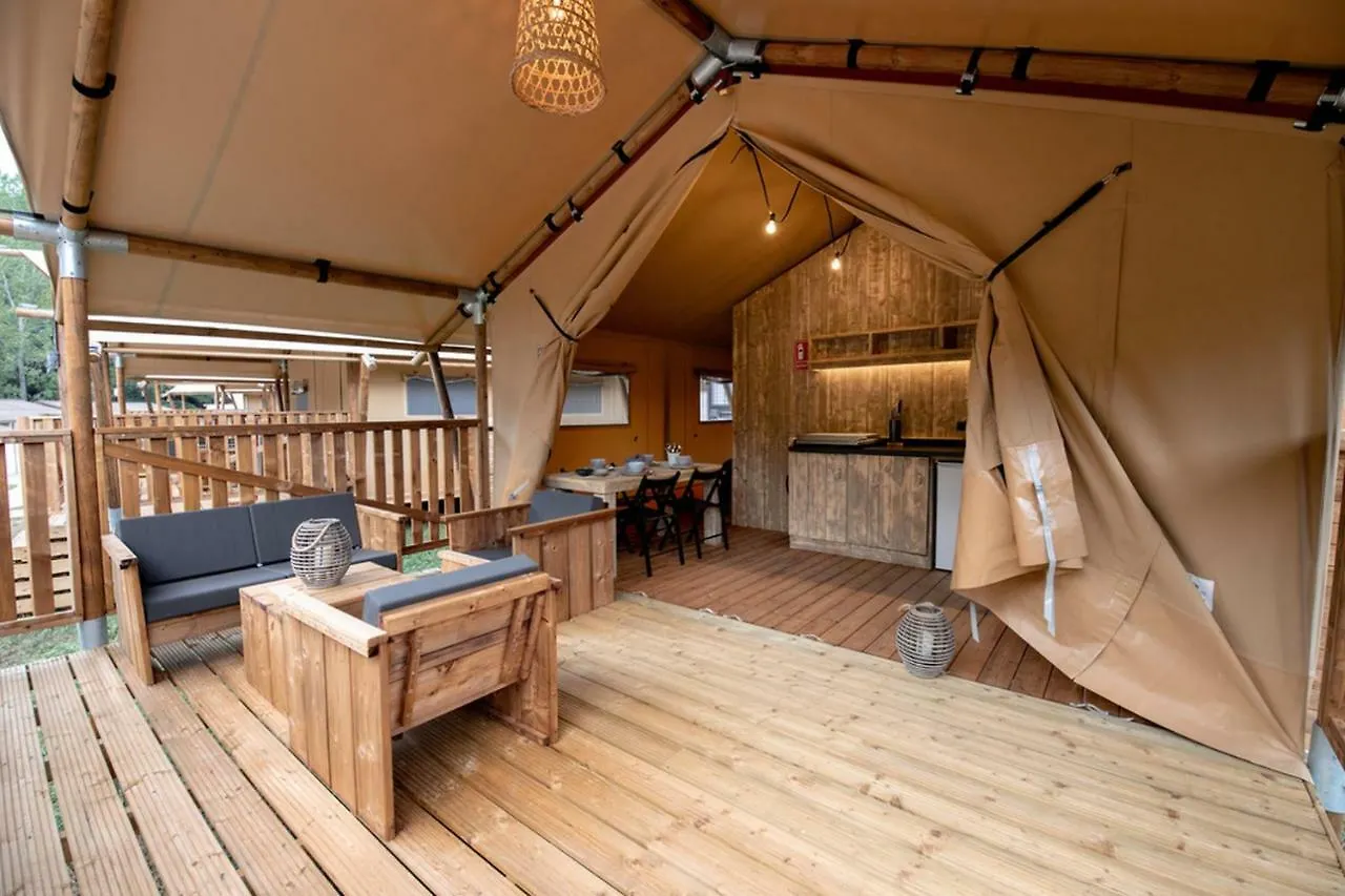 Glamping Can Bora Lodges Las Serras 0*,