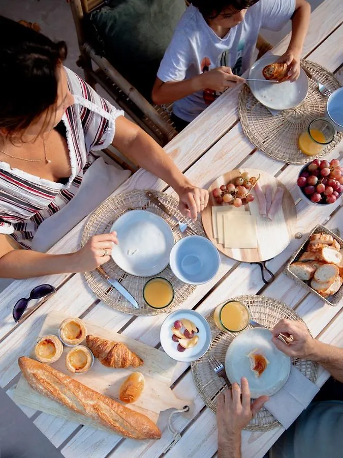 Can Bora Lodges Las Serras