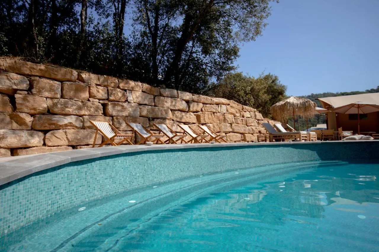 Can Bora Lodges Las Serras
