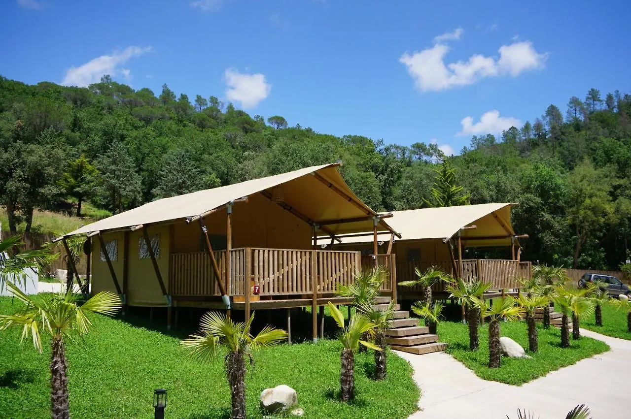 Can Bora Lodges Las Serras